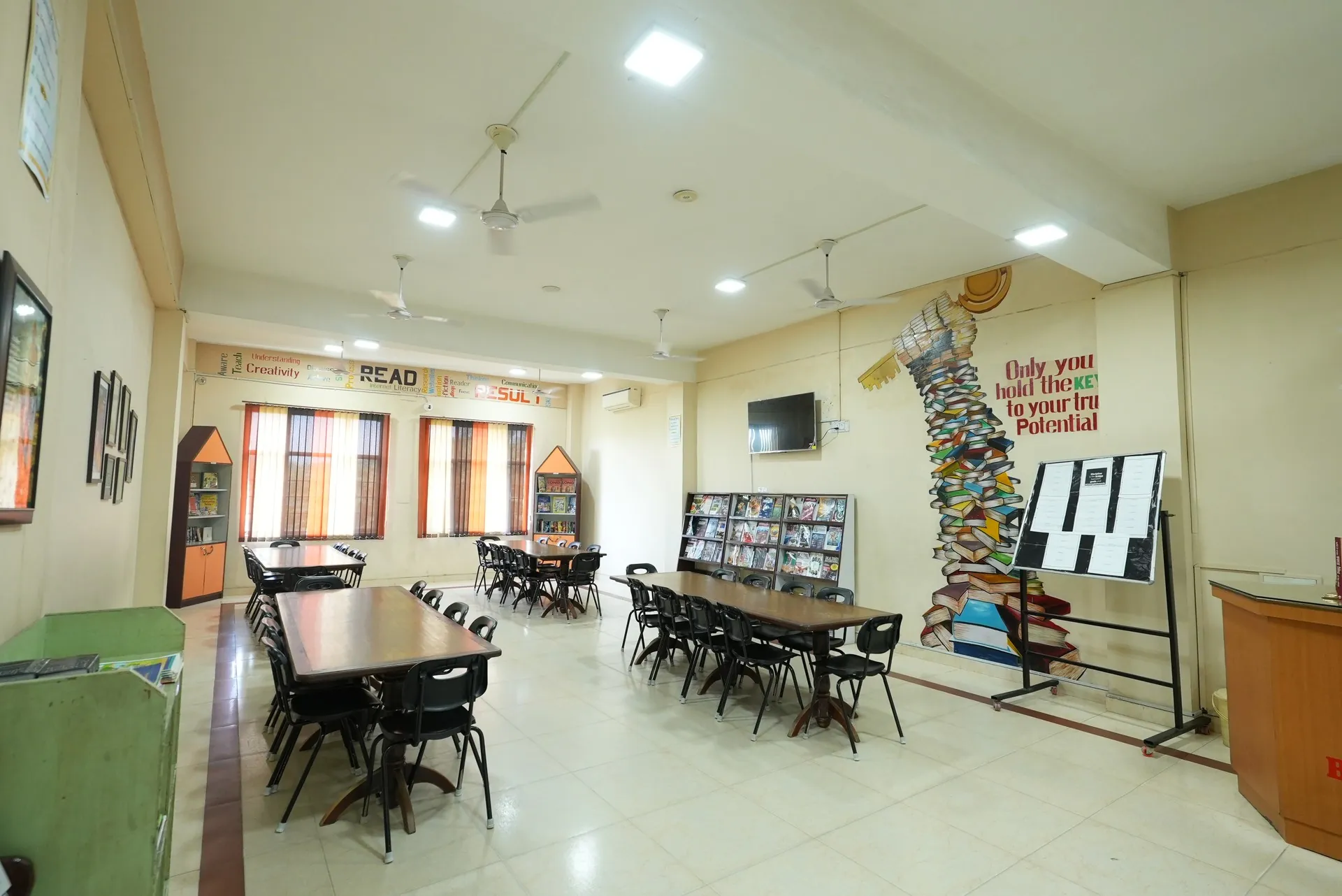 Library — photo 03