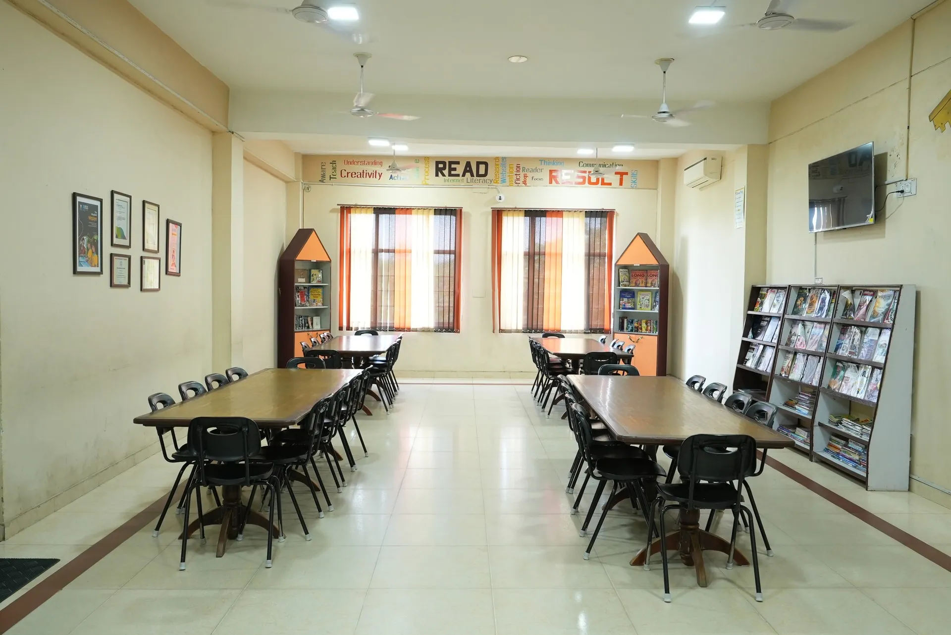 Library — photo 04