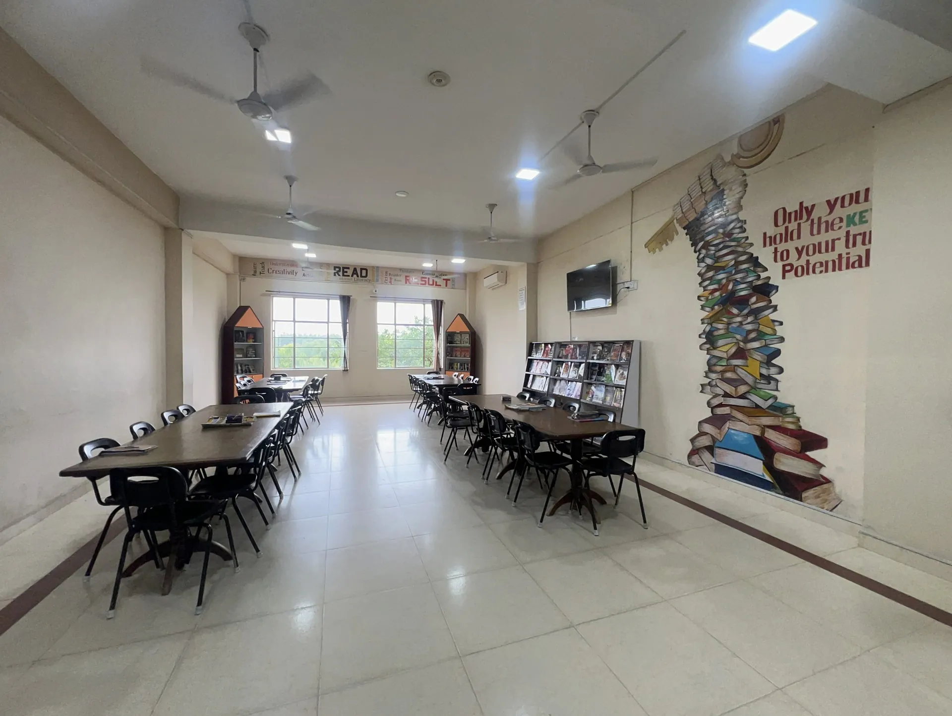 Library — photo 05